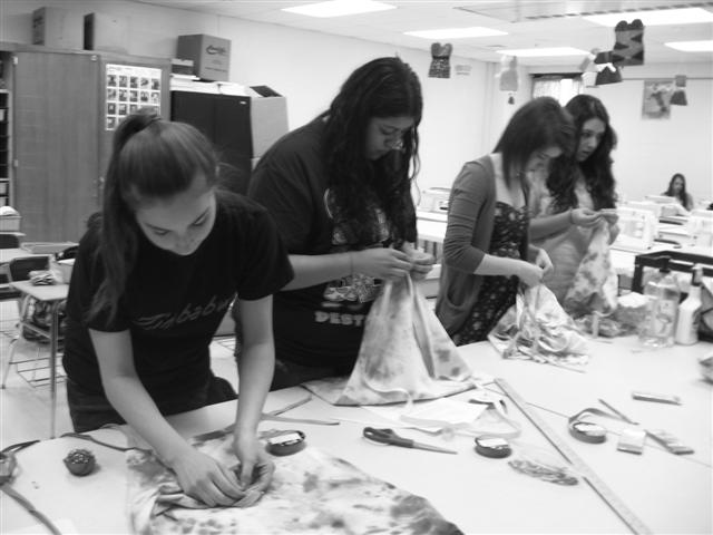 Fashion class gives back to the community with style