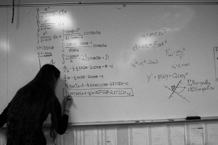 Girls+less+common+in+high+level%2C+math+science+classes