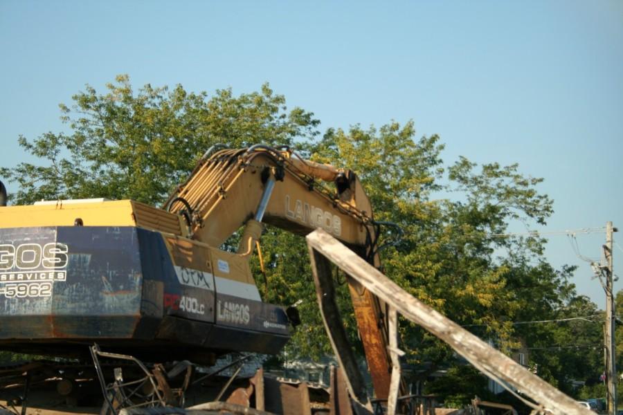 Lake Zurich demolishes downtown buildings