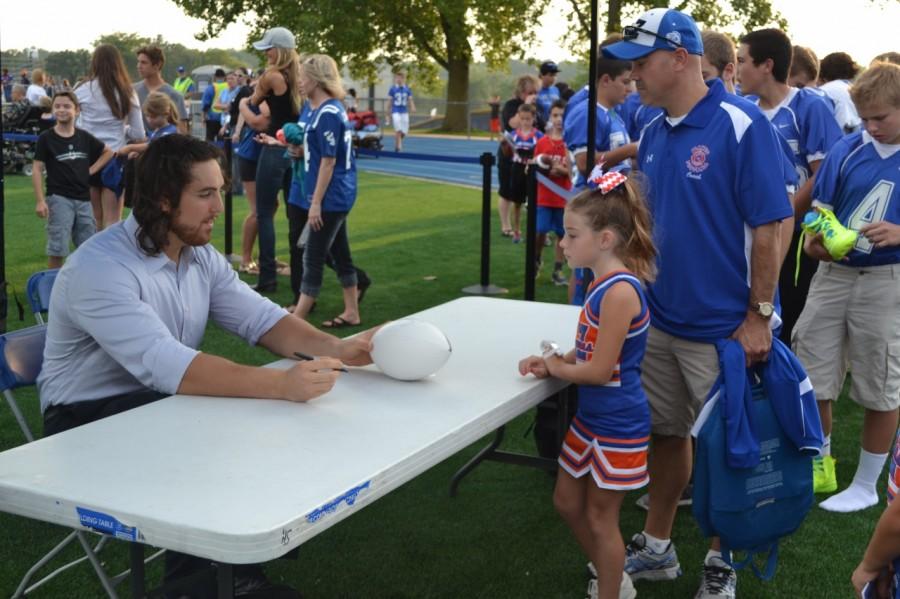 Anthony Castonzo, Indianapolis Colts offensive tackle and LZHS graduate, met with fans in the LZ community. Castonzo signed autographs and took pictures with fans before his recognition. 