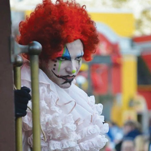 60 second story: student not just clowning around at Fright Fest