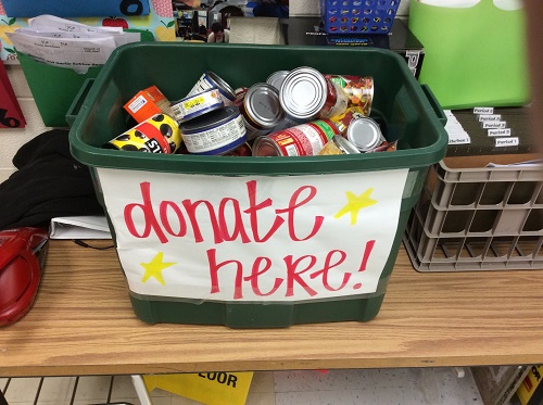 Cooking classes collecting food drive donations