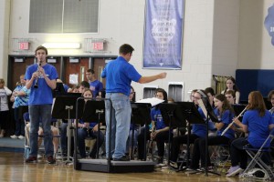 Mark Schwartz, senior, performs a solo during the Wind Ensemble performance. Wind Ensemble qualified for Super State, and Schwartz also qualified for the IHSA All-State Wind Ensemble.