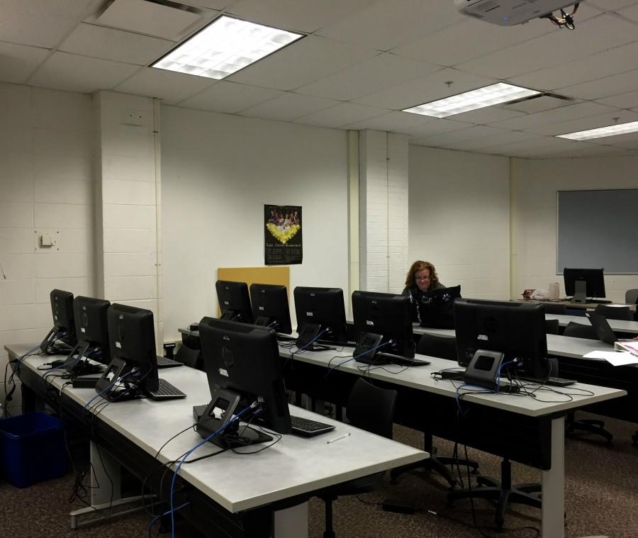 The new location for the Literacy Center gives students the opportunity to work with others at large tables, or by themselves at computer desks, without being disrupted. 