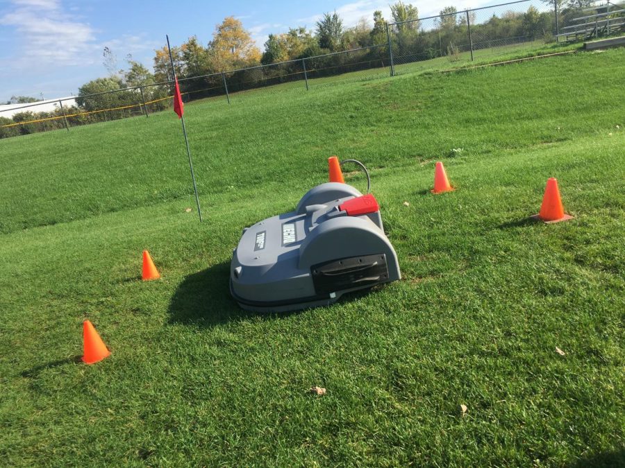 Waiting for it’s next mission, the ECHO lawnmower sits diligently. “There’s a sensor that [the lawnmower] uses,” Jason Saab, Co electrical and software lead of robotics club said. “It sends out sound waves and then it bounces off those objects and the sound waves bounce back to the sensor and the sensor determines how far away [the lawnmower] is from the object.L