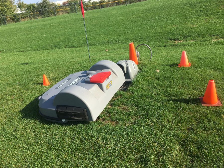 The lawnmower sits pacientlly, taking a well earned nap before it’s next mission. “[This partner ship with ECHO] is really great because it is a real world experience rather than just learning about engineering in the classroom.” Cameron Circo, president of robotics club, said.