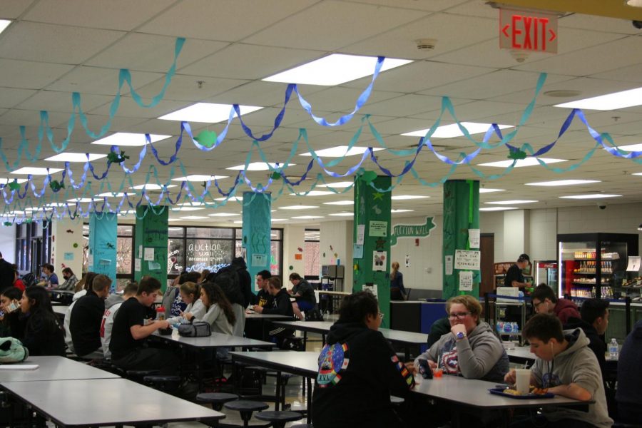 The+cafeteria+at+school+contains+many+different+food+options+for+students+to+choose+from%2C+some+of+which+are+healthy+and+some+of+which+are+not.+However%2C+according+to+Elizabeth+Garcia%2C+health+teacher%2C+it+is+up+to+the+consumer+to+decide+how+healthy+they+would+like+to+eat.