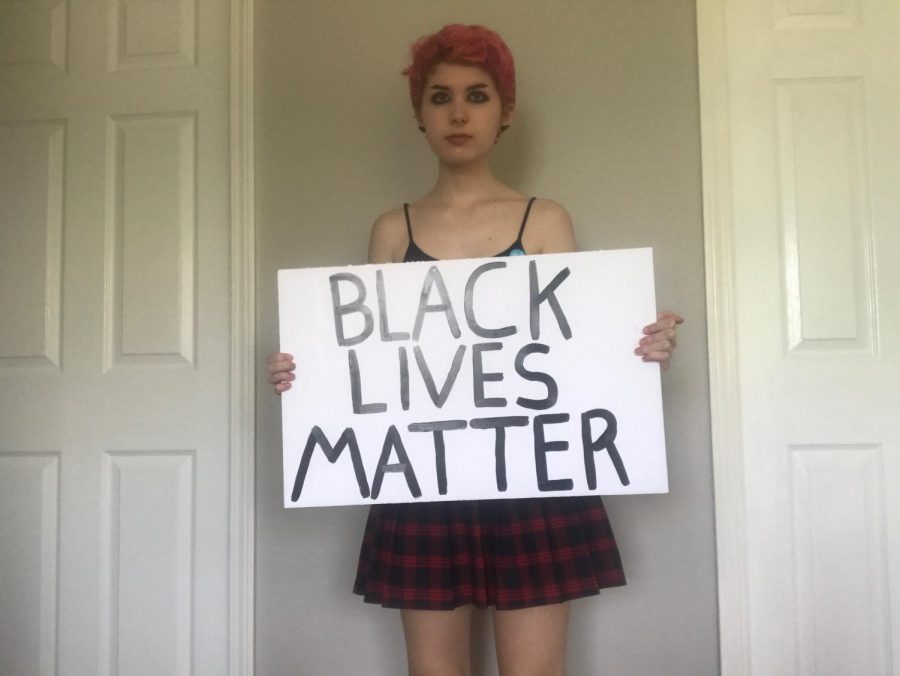 Dana+Fleming%2C+incoming+sophomore%2C+showing+her+support+for+the+Black+Lives+Matter+movement.+This+Thursday+at+5pm%2C+she+has+organized+a+peaceful+protest+in+downtown+LZ+to+localize+the+nationwide+fight+for+equality.