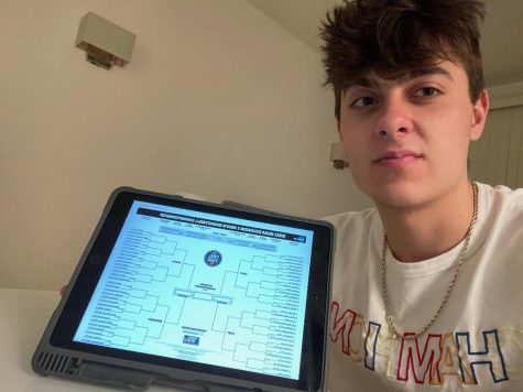 Sam Holtz, senior, has recently gone viral on TikTok for discussing his March Madness bracket. Holtz won ESPNs 2015 Tournament Challenge beating out 11.57 million entires